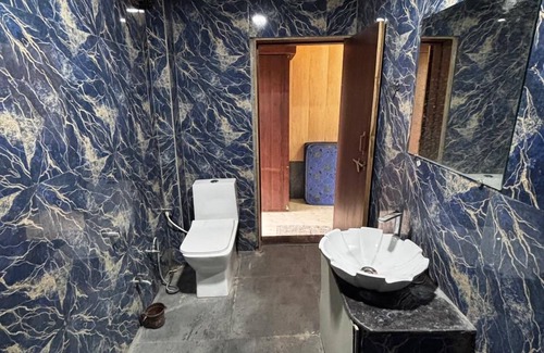 Basoda Hostel | Tomar Paradise Resort