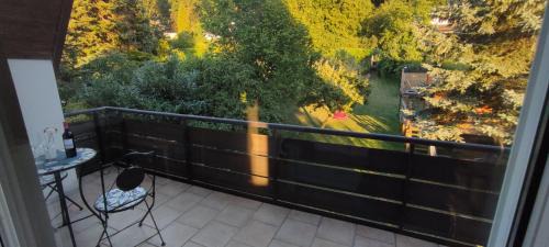 Lubbecke Apartment | Top Ferienwohnung am Waldrand mit großem Balkon