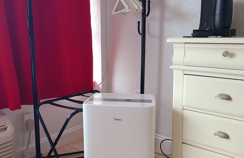 East Daytona Apartment | Top Floor Cozy Studio with Oceanview & Kitchenette