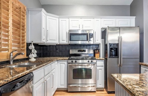 Bear Hollow Village Condo | Top floor family friendly condo in prestigious Bear Hollow Village