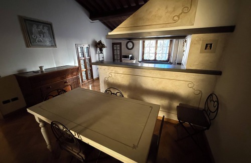 Prato Apartment | Top floor in historic building in downtown Prato, with garage within walking distance