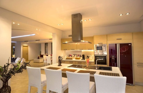 Pefkos Villa | TOP LUXURY 5 BEDROOM VILLA WITH PRIVATE HEATED POOL AND TENNIS COURT IN PEFKOS