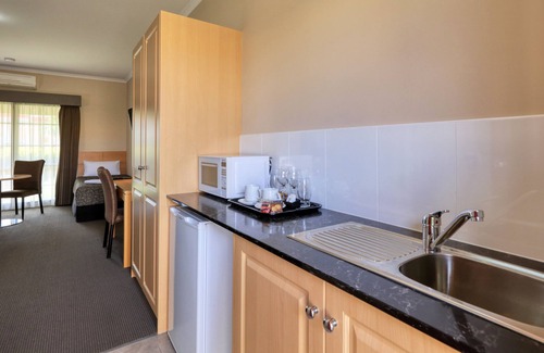 Benalla Hotel | Top of the Town Motel & Apartments