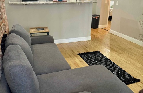 Victorian Village House | Top Rated - CLEAN- PRIME Location - Parking Free