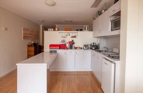 Newtown Apartment | Top Spot on King Street: studio, city view + swimming pool