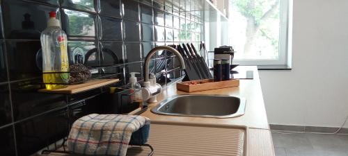 Dortmund Apartment | TOPFLAT mit Küche I gratis Parkplatz I drei Schlafzimmer I zentrumnah