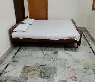 Varanasi Apartment | Topper stay
