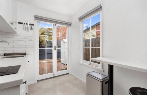 Battery Point House | Toris on Hampden Heritage Charm Near Salamanca