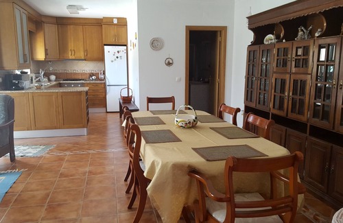 Couto de Baixo House | Total privacy in a orchard and vineyard farm for ideal family holiday.