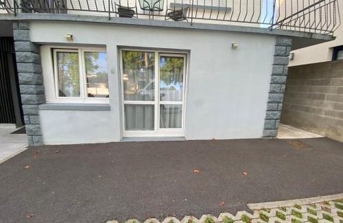 Toul Apartment | TOUL Appartement Entier avec PARKING Privé au Calme Cosy à Étage avec Balcon
