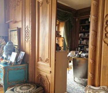 16th Arrondissement Apartment | Tour Eiffel luxury