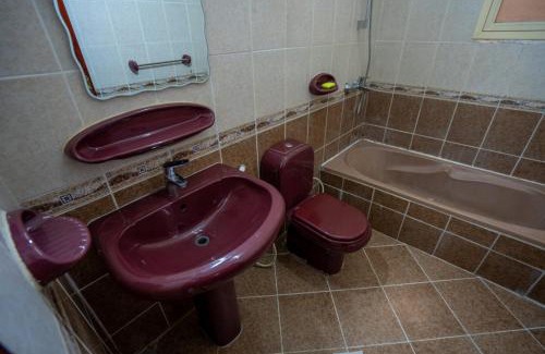 Abu Dhabi House | tourist Family and couple Rooms - Attached Washroom - VL02 baith al jannah LLC