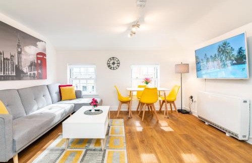 Andover Apartment | Town Center Apartment with 55” Smart TV+Netflix