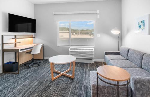 Northside Hotel | TownePlace Suites Jacksonville Airport