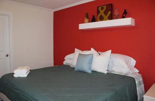 Jonesboro House | Townhome - El Fuerte