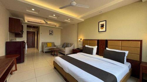 Dharuhera Hotel | Townhouse Dharuhera Bus Terminal Formerly Rewari