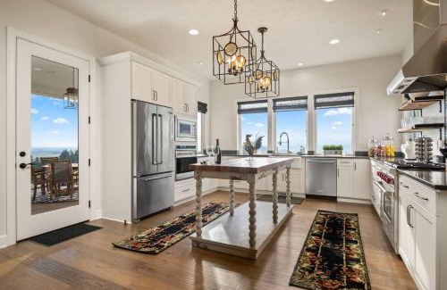 Yamhill House | Township No 3 Guest House
