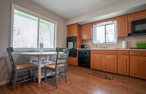 Long Beach House | Tra Cove - North Star Properties