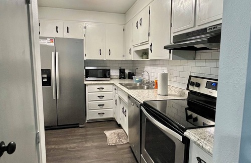 Northeast Pensacola House | Tradewinds Pensacola 1 bedroom northeast cottage