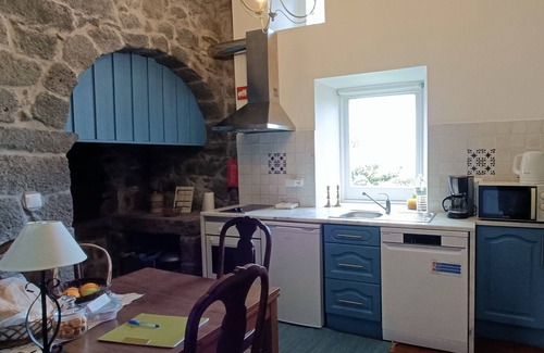 Nordestinho Cottage | TRADICAMPO-CASA DA TALHA-RURAL HOUSE-AMAZING VIEWS-NEW LISTING