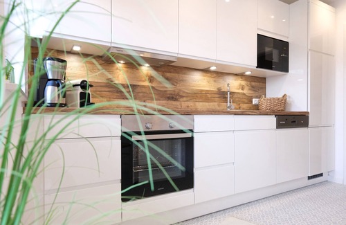 Carolinensiel House | Tradition meets modernity: captain's house on the Friedrichschleuse *