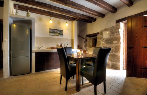 Buzet House | Traditional Stone House 8
