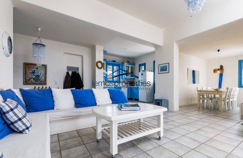 Kea Villa | Traditional villa with a sea view and a swimming pool, ideal for large families