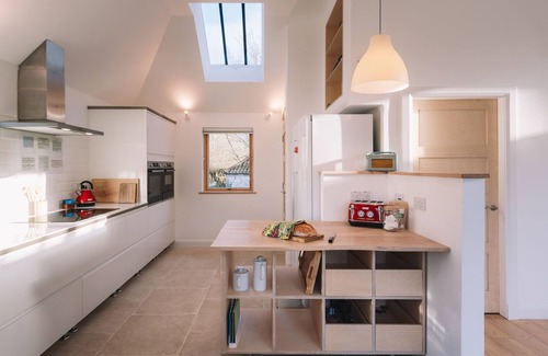 Alloa House | Traditional yet contemporary country cottage