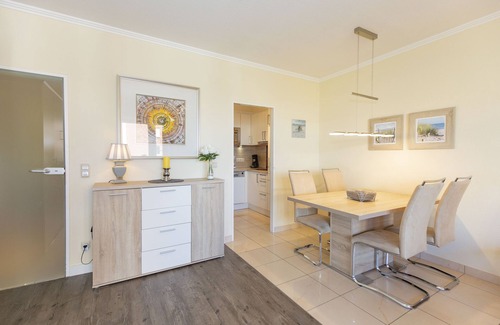 Duhnen Apartment | Trafalgar App. 253-55m² vacation apartment in Döse, close to the beach, swimming pool and sauna