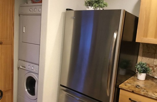 Moose Pass Cabin | Trail Lake View Luxury Cottage