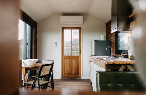 Warrow Cabin | Train carriage turned eco cabin at Greenly Beach