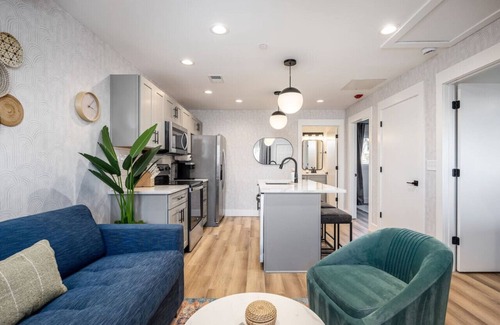 Hillsboro Village Apartment | Tranquil 3 Beds 2 Bedroom Nashville Condo - Walk to Grocery, Restaurants