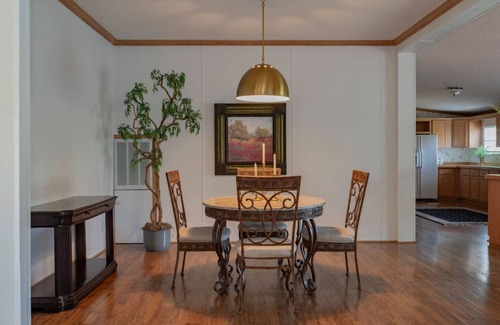 Concord Apartment | Tranquil 4-BDR Escape | 2King Beds + Free Parking*