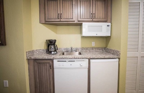 Port Canaveral Apartment | Tranquil Gateaway Studio Apt near Cape Canaveral