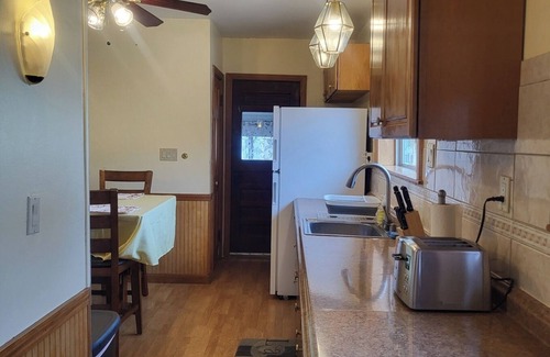 Strawberry Hill House | Tranquil House in Cambridge