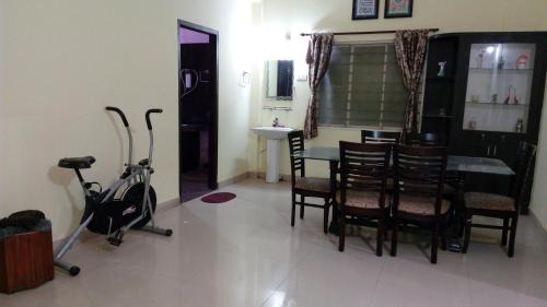 Bhubaneshwar Bed & Breakfast | Tranquil Luxury Suite Room with Breakfast