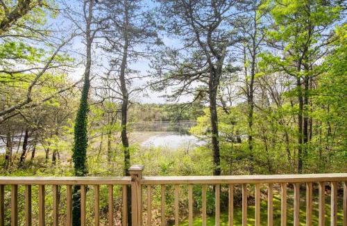 East Dennis House | Tranquil Pond-View Escape in Dennis
