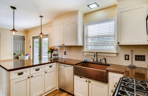 Round Rock House | Tranquil Round Rock Escape - Heated Pool and Spa