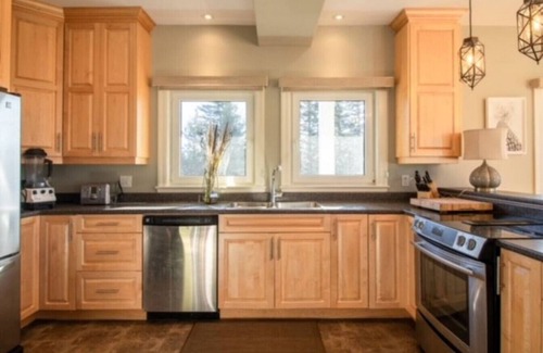 Halifax County House | Tranquil Seaside Getaway - hot tub -sauna -private