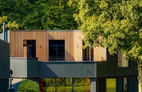 Postheim House | Traumhaus direkt am See mit Dachterrasse, Kamin und Badewanne