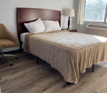 Pauline Hotel | Travelers INN