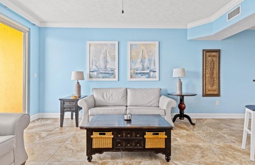 Lower Grand Lagoon Apartment | Treasure Island #1506