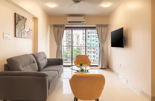 Bandra East Apartment | Treat Homes Service Apartment in BKC Sindhuratna 701