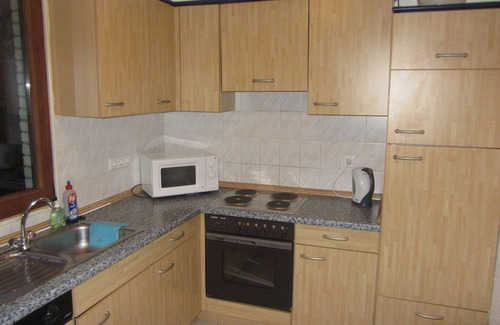 Feriendorf Hennesee House | Treat yourself to rest and relaxation in the beautiful Sauerland directly on the lake.