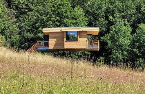 Uslar Apartment | Tree house Aurora, living/bedroom, bathroom - Baumhaushotel Solling