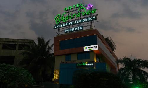 Aundh Hotel | Treebo Bhairavee, Baner