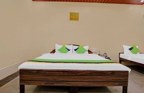 Matheran Hotel | Treebo Cecil Resort, 600 Mtrs From Matheran Railway Station