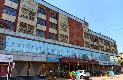 Jamshedpur Hotel | Treebo Premium Mahal Inn