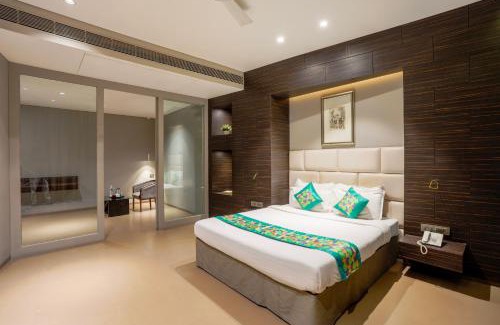 Phase 1 Hotel | Treebo Premium Niraali Executive, Hinjewadi