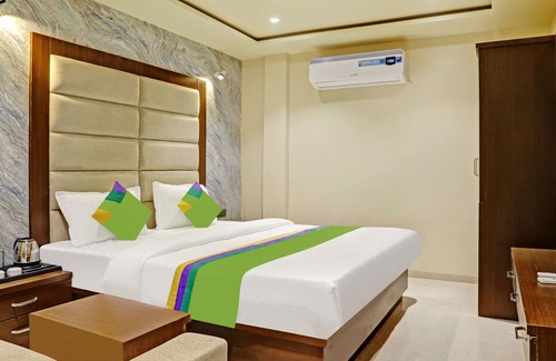 Chandrapur Hotel | Treebo Risha